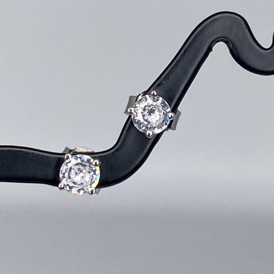 Round Cut Studs