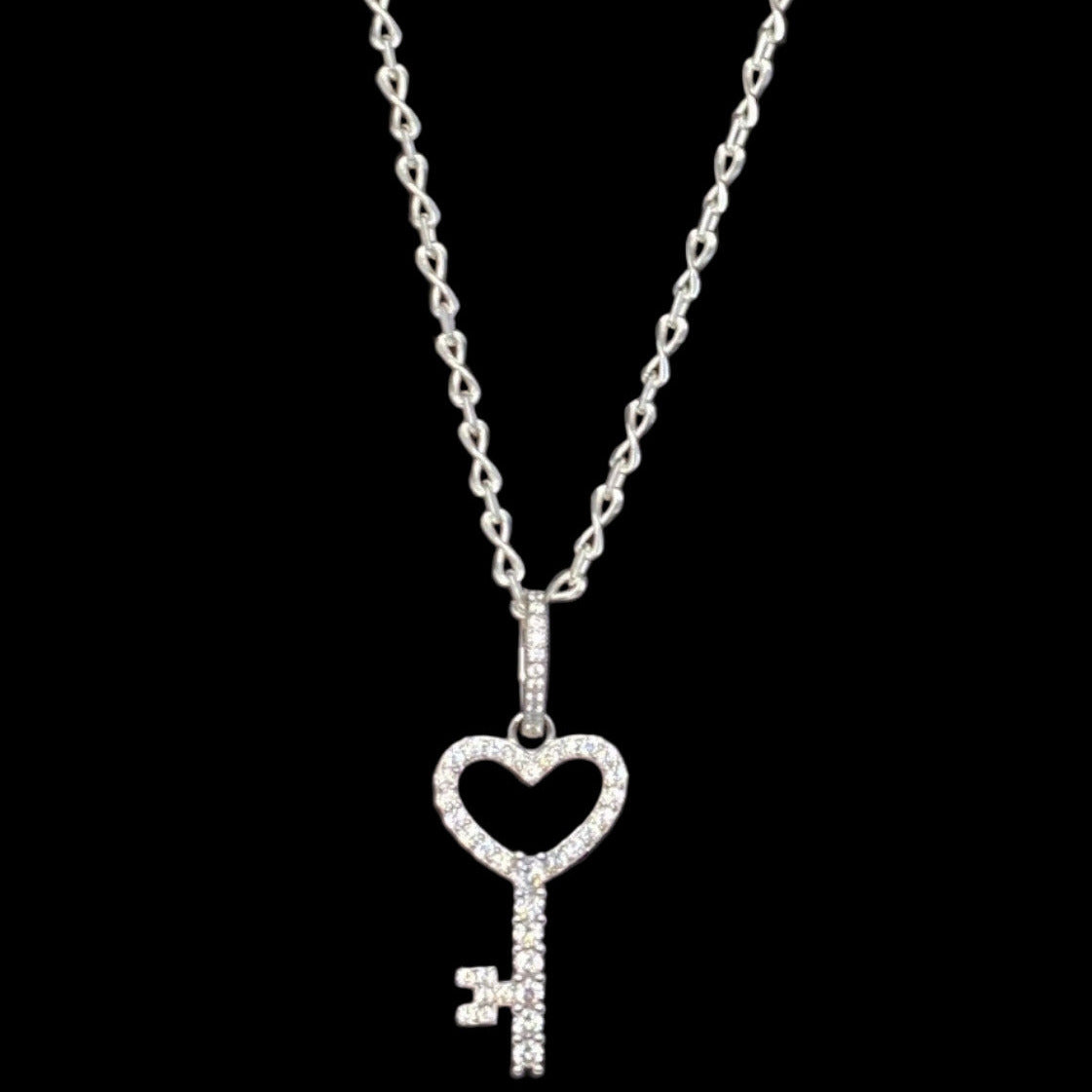 Heart Key Pendant – Cor Joaillerie