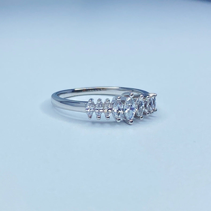 Marquise Cut Band