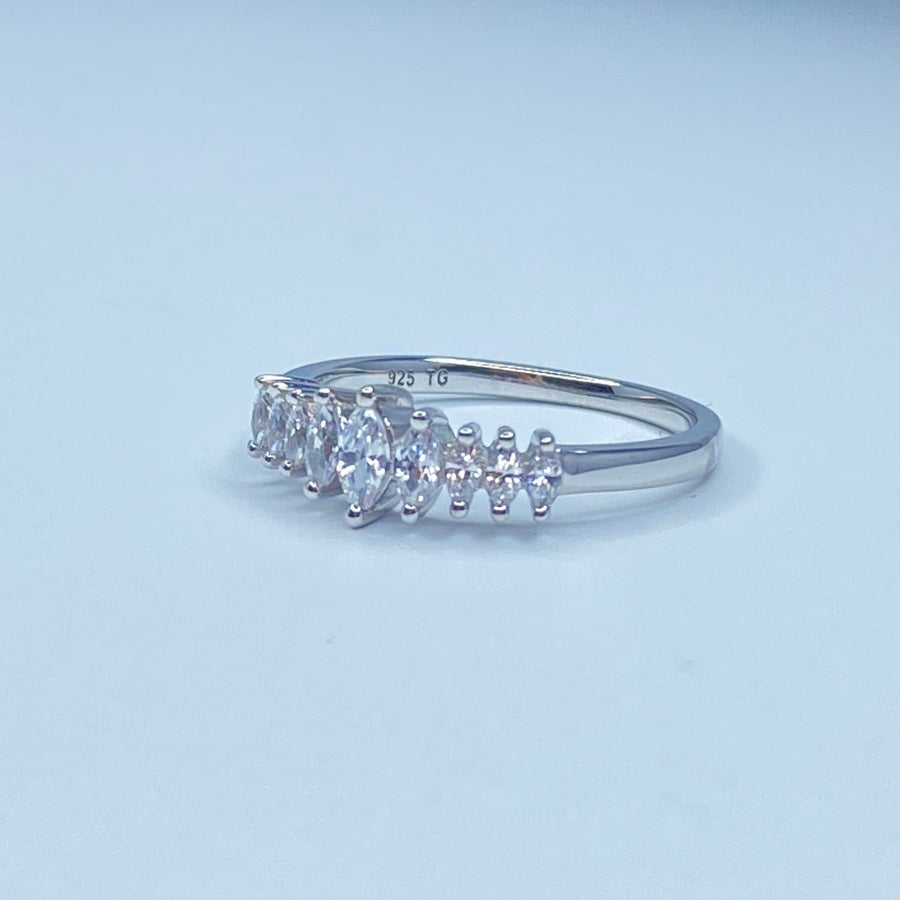 Marquise Cut Band