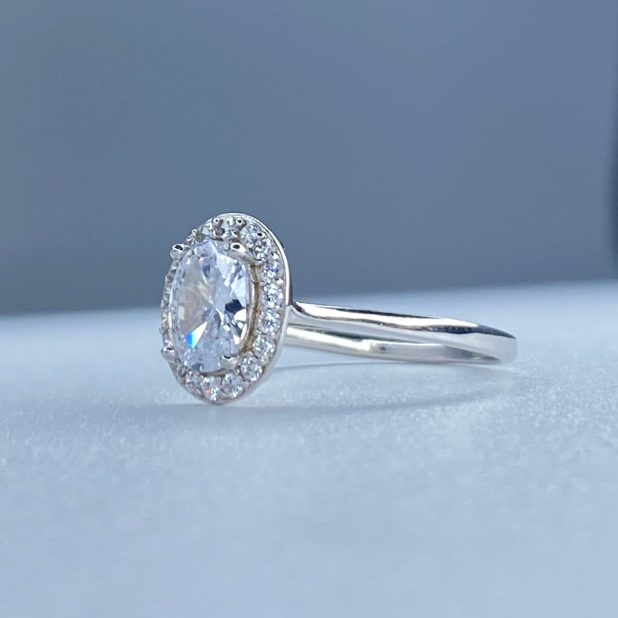 Oval Cut Solitaire