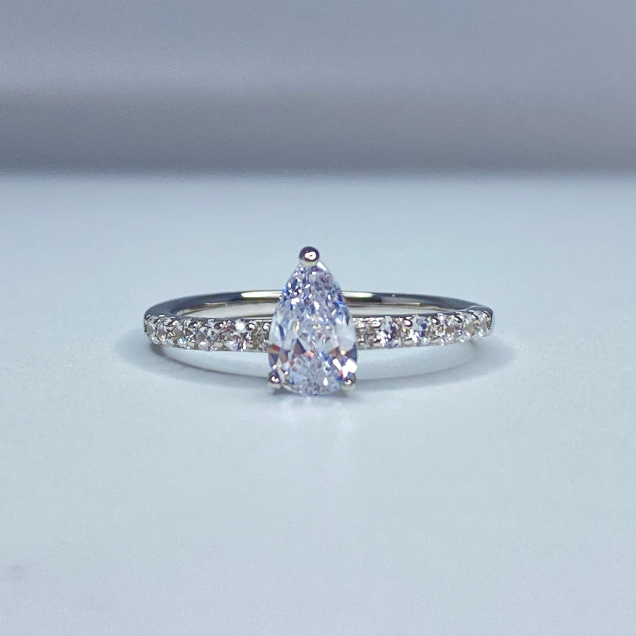 Pear Cut Solitaire