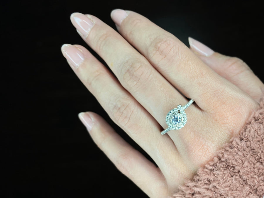 Round Cut Solitaire Bypass Halo