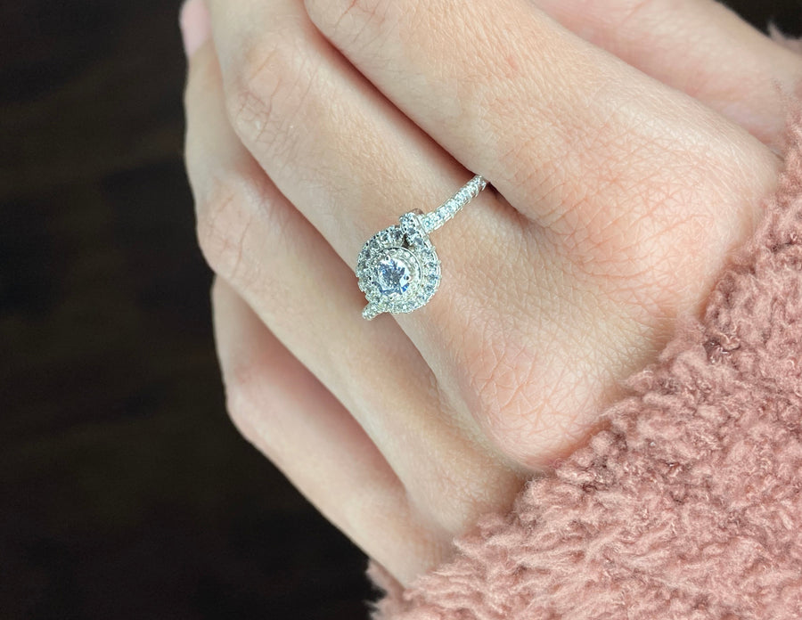 Round Cut Solitaire Bypass Halo