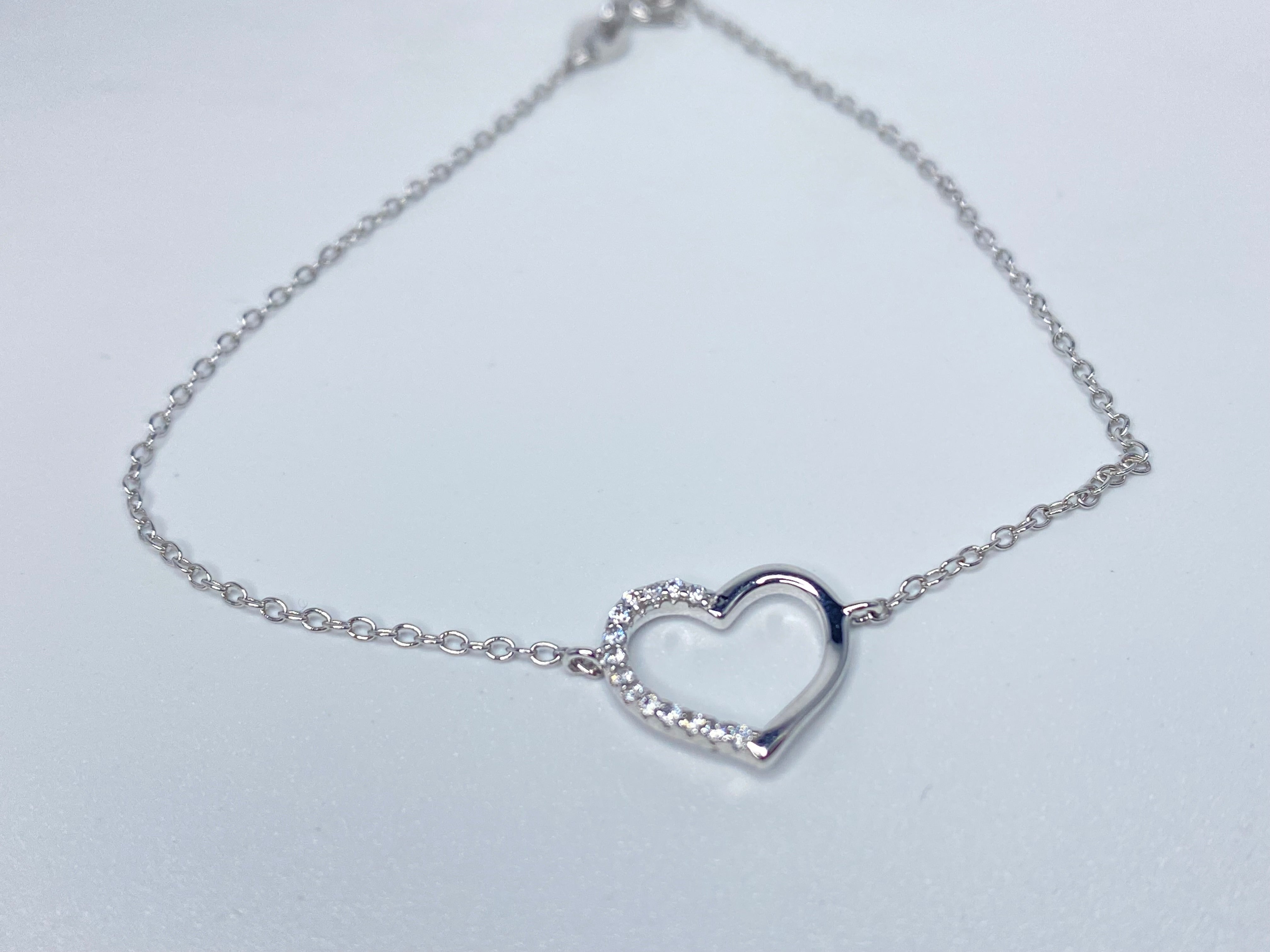 Single Heart Bracelet