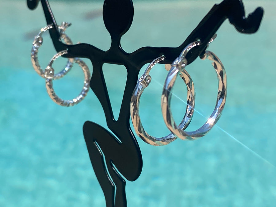 Medium Twisted Hoops