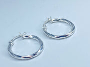 Medium Twisted Hoops